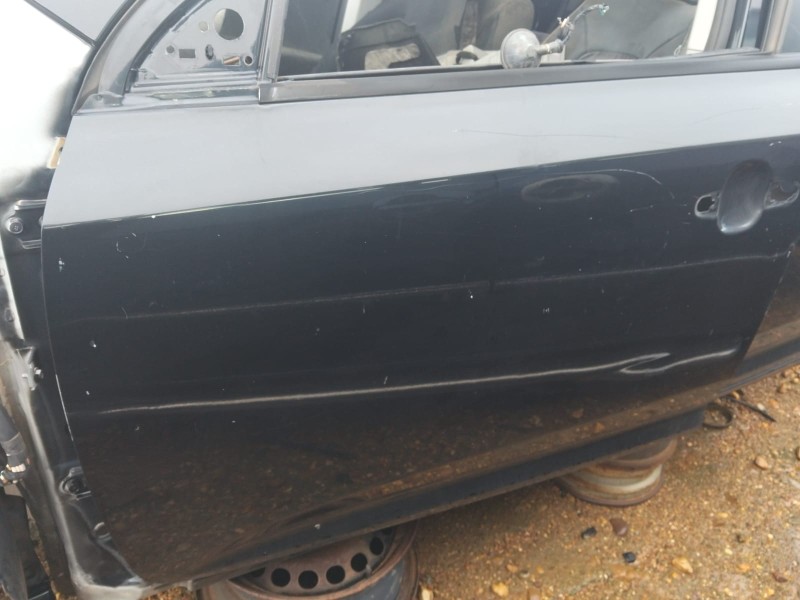 Recambio de puerta delantera izquierda para kia cee´d 1.6 crdi cat referencia OEM IAM   