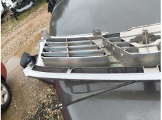 Recambio de rejilla delantera para nissan patrol gr (y61) 2.8 turbodiesel cat referencia OEM IAM   