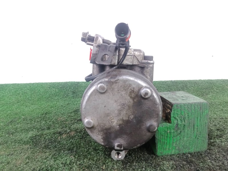 Recambio de compresor aire acondicionado para hyundai getz (tb) 1.1 referencia OEM IAM 977011CXXX 4.CANALES 