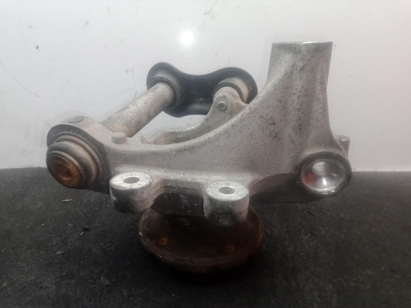 Recambio de mangueta trasera izquierda para bmw serie 7 (e65/e66) 3.0 turbodiesel cat referencia OEM IAM . ALUMINIO 