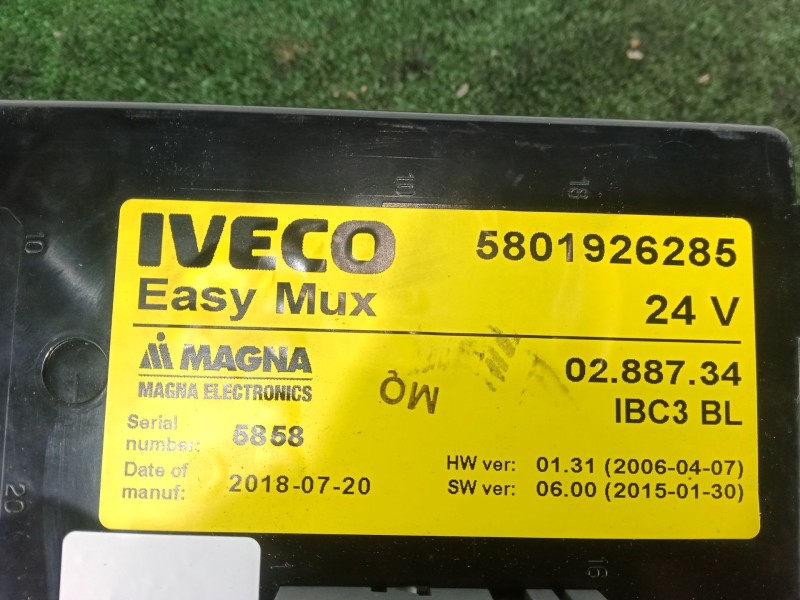 Recambio de caja reles / fusibles para iveco eurocargo 100e18 e5 referencia OEM IAM 5801926285 - 0288734 IBC3BL - 24V MAGNA