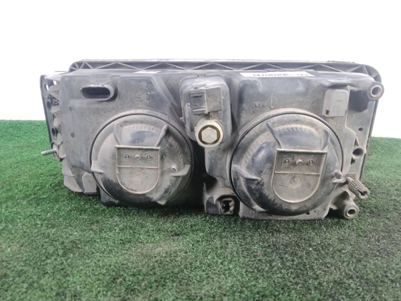 Recambio de faro derecho para iveco eurocargo 100e18 e5 referencia OEM IAM 504047577 - 89203521 H7+H7 - 24V VALEO