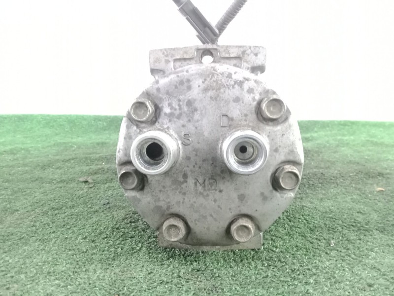 Recambio de compresor aire acondicionado para iveco eurocargo 100e18 e5 referencia OEM IAM SD7H158276 8.CANALES - 24V SANDEN