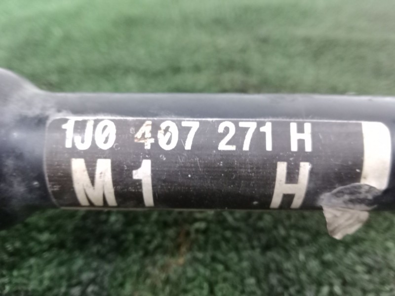 Recambio de transmision delantera izquierda para volkswagen golf iv (1j1) 1.9 tdi referencia OEM IAM 1J0407271H L557MM 