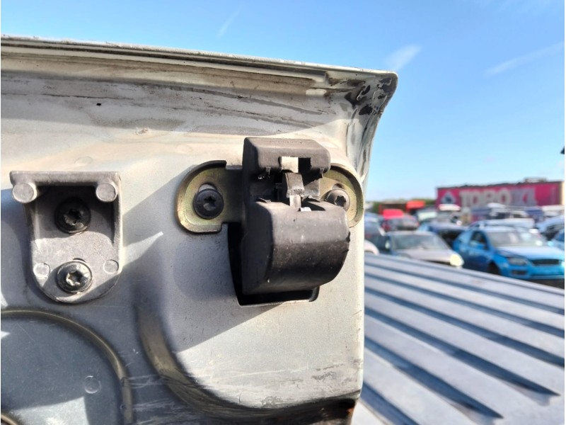 Recambio de cerradura puerta trasera derecha para renault master ii furgoneta (fd) 2.5 dci 120 referencia OEM IAM   