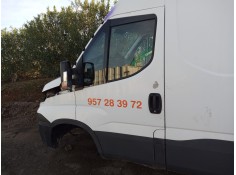 Recambio de puerta delantera izquierda para iveco daily vi furgoneta 33s14, 35s14, 35c14 referencia OEM IAM   
