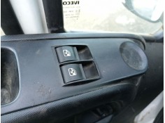 Recambio de mando elevalunas delantero izquierdo para iveco daily vi furgoneta 33s14, 35s14, 35c14 referencia OEM IAM   