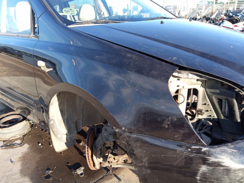 Recambio de aleta delantera derecha para kia carnival / grand carnival iii (vq) 2.9 crdi referencia OEM IAM   