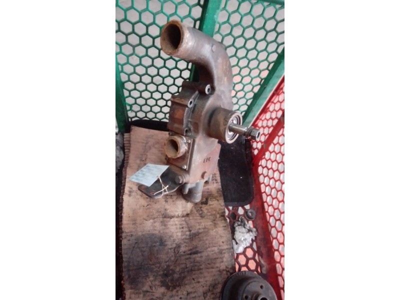 Recambio de bomba direccion para ebro serie 8000 8135dt referencia OEM IAM   