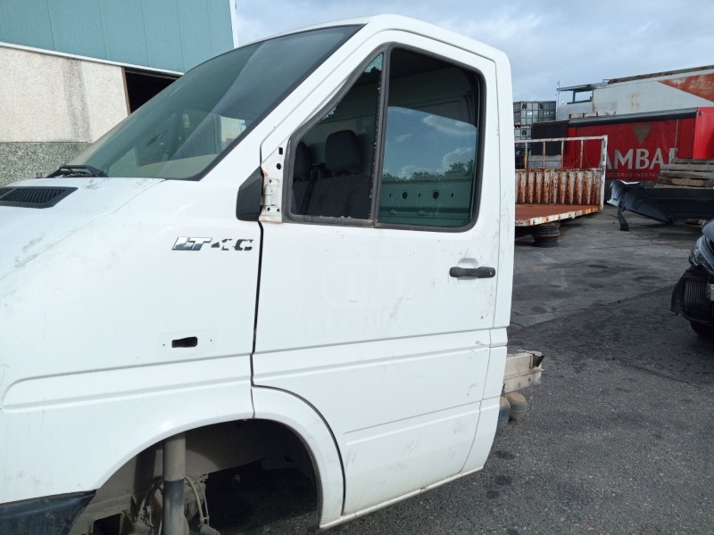 Recambio de puerta delantera izquierda para volkswagen lt caja abierta (mod. 1997) 2.8 tdi referencia OEM IAM   