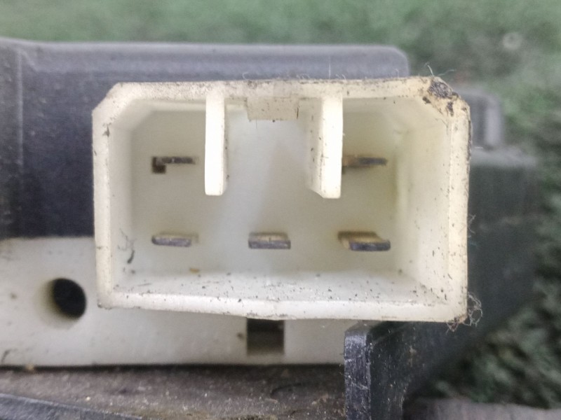 Recambio de mando intermitentes para iveco eurocargo 100e18 e5 referencia OEM IAM B883 5.PINES CLAXON