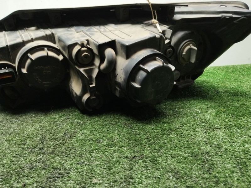 Recambio de faro derecho para hyundai sonata v (nf) 2.0 crdi referencia OEM IAM   