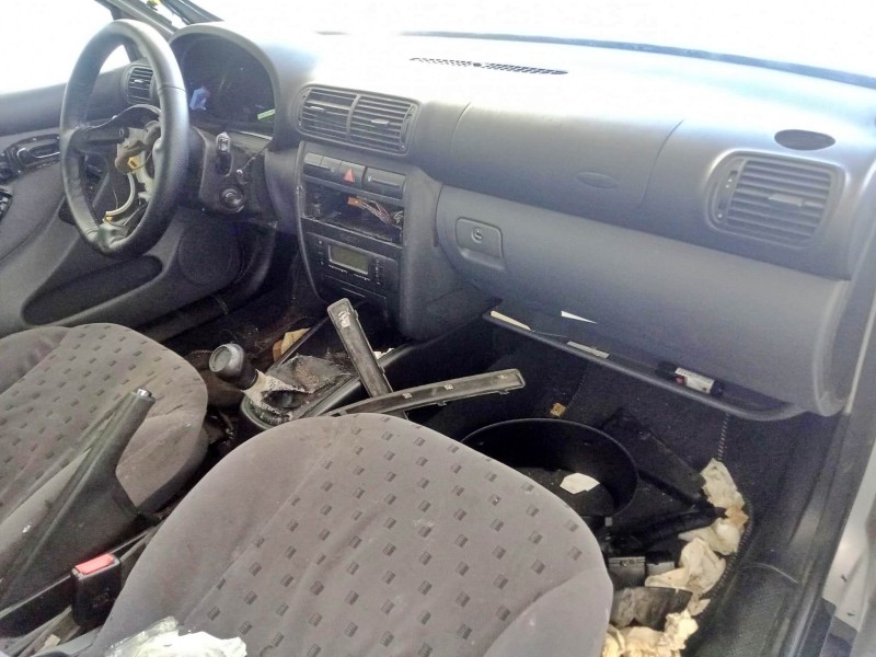 seat toledo ii (1m2) del año 2000