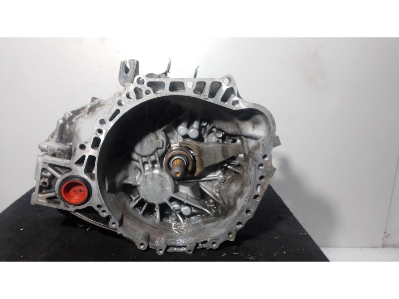 Recambio de caja cambios para toyota avensis (_t25_) 2.0 d-4d (adt250_) referencia OEM IAM  MANUAL 6 VELOCIDADES