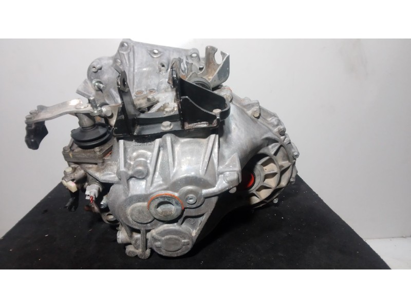 Recambio de caja cambios para toyota avensis (_t25_) 2.0 d-4d (adt250_) referencia OEM IAM  MANUAL 6 VELOCIDADES