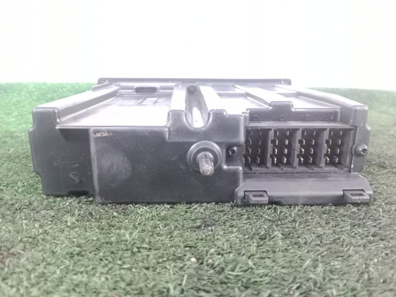 Recambio de tacografo para mercedes-benz atego 1321 ls 4x2 referencia OEM IAM 900588RH35R01  