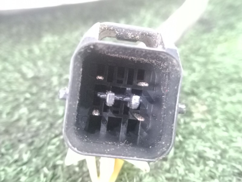 Recambio de cerradura puerta delantera izquierda para hyundai getz (tb) 1.1 referencia OEM IAM SIN REFERENCIA 2.CONECTORES 
