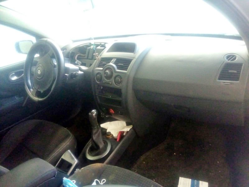 renault megane ii sedán (lm0/1_) del año 2005