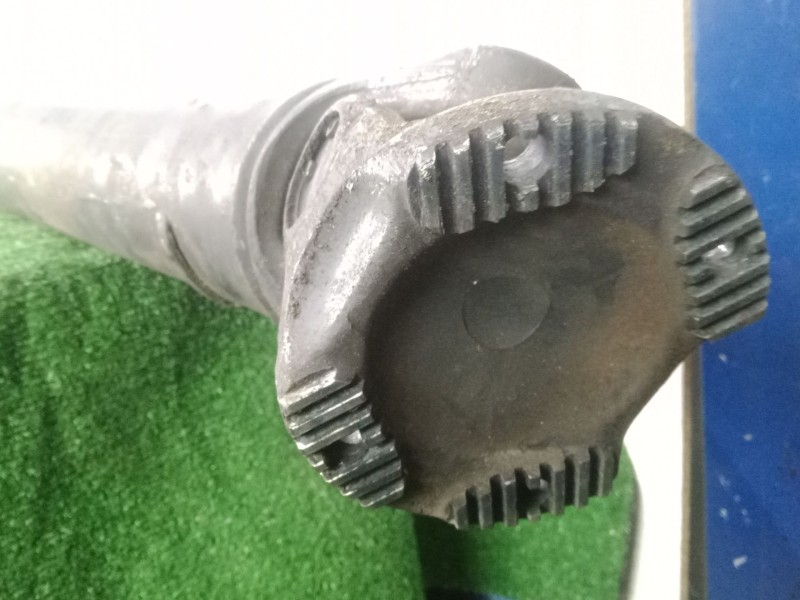 Recambio de transmision central para iveco eurocargo 100e18 e5 referencia OEM IAM SIN REFERENCIA 2.TRAMOS - L1305MM+L1205MM 