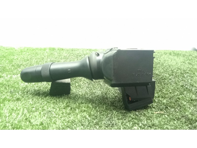 Recambio de mando limpia para toyota auris (_e15_) 1.4 d-4d (nde150_) referencia OEM IAM 02410 - 17F243 - G30  