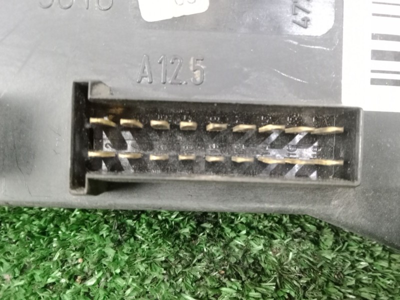 Recambio de caja reles / fusibles para volkswagen lt caja abierta (mod. 1997) 2.8 tdi referencia OEM IAM 0005400950  