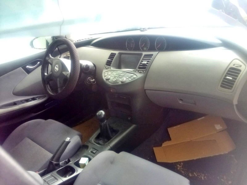 nissan primera hatchback (p12) del año 2002