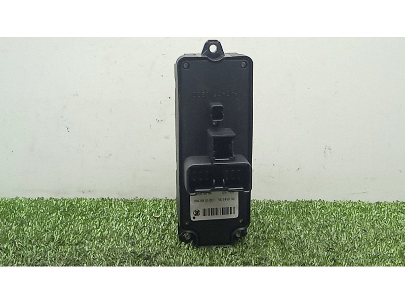 Recambio de mando elevalunas delantero izquierdo para mazda 2 (dy) 1.4 referencia OEM IAM 05074535 - DD1066350 4.BOTONES 