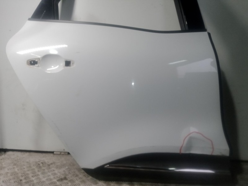 Recambio de puerta trasera derecha para renault scénic iv (j9_) 1.3 tce 140 referencia OEM IAM  BLANCO 