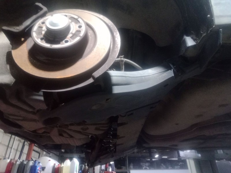 Recambio de puente trasero para renault scénic iv (j9_) 1.3 tce 140 referencia OEM IAM   