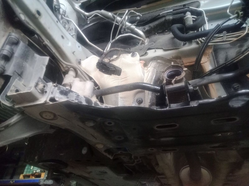 Recambio de puente delantero para renault scénic iv (j9_) 1.3 tce 140 referencia OEM IAM   