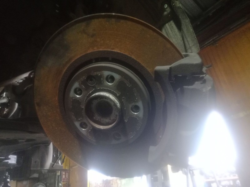 Recambio de mangueta delantera derecha para renault scénic iv (j9_) 1.3 tce 140 referencia OEM IAM   