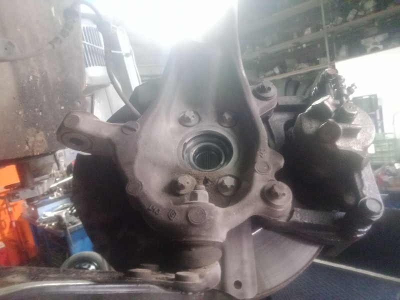 Recambio de mangueta delantera izquierda para renault scénic iv (j9_) 1.3 tce 140 referencia OEM IAM   