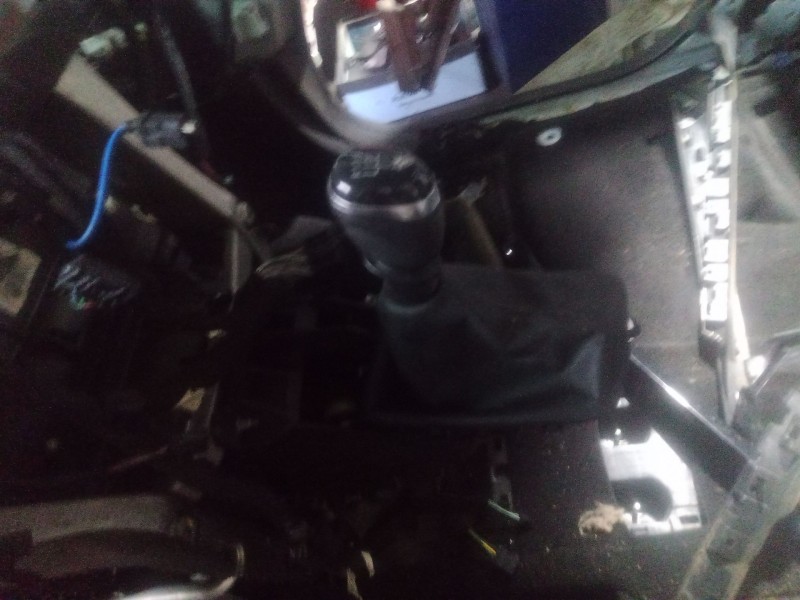 Recambio de palanca cambio para renault scénic iv (j9_) 1.3 tce 140 referencia OEM IAM   