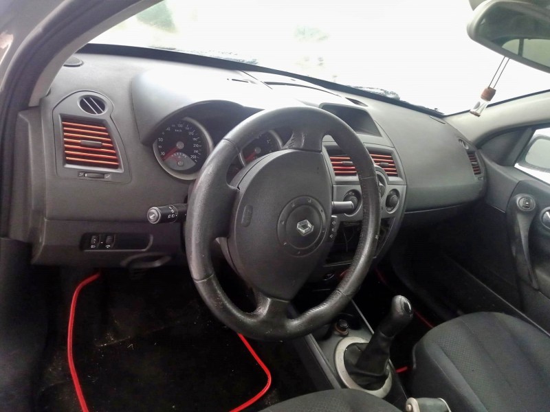 renault megane ii sedán (lm0/1_) del año 2003
