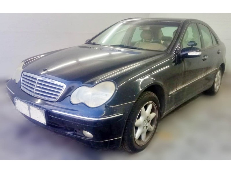mercedes-benz clase c (w203) del año 2001
