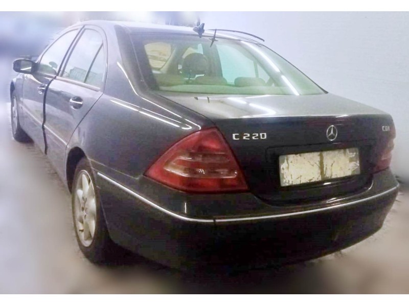 mercedes-benz clase c (w203) del año 2001