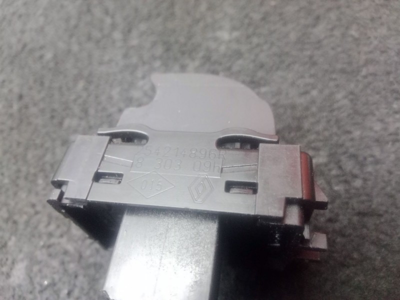 Recambio de mando elevalunas trasero izquierdo para renault scénic iv (j9_) 1.3 tce 140 referencia OEM IAM 254214896R  