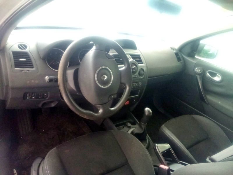 renault megane ii sedán (lm0/1_) del año 2008