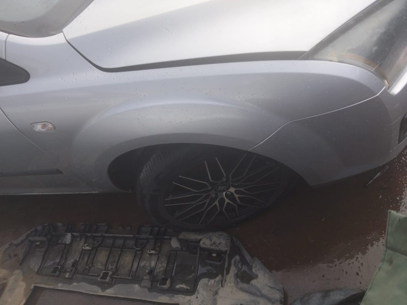 Recambio de aleta delantera derecha para ford focus ii (da_, hcp, dp) 1.8 tdci referencia OEM IAM   