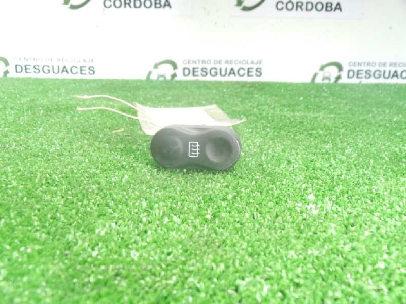 Recambio de boton luneta termica para dacia logan express 1.5 dci diesel cat referencia OEM IAM 710682  4.PINES