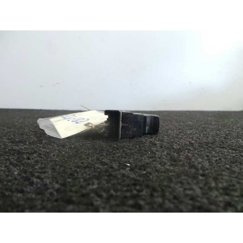 Recambio de mando elevalunas delantero derecho para suzuki swift berlina (mz) 1.3 ddis diesel cat referencia OEM IAM   