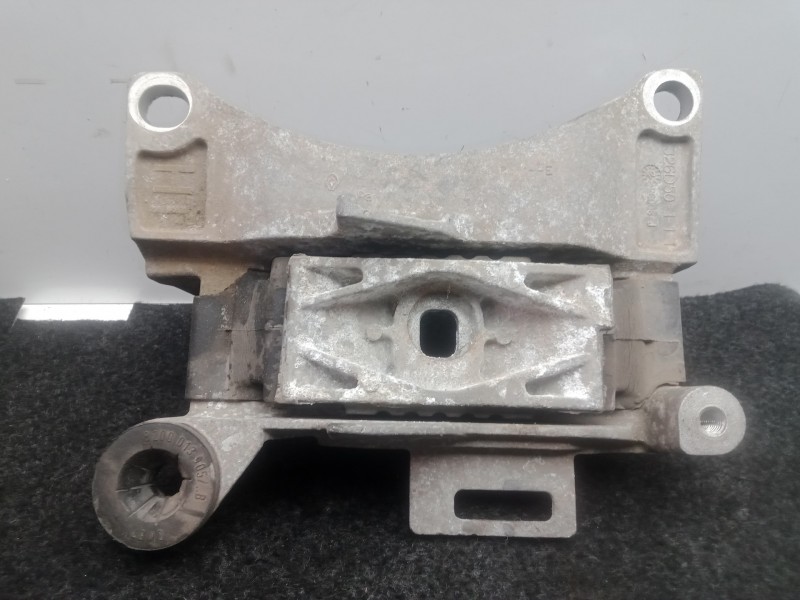 Recambio de soporte motor izquierdo para renault scenic iii 1.5 dci diesel fap referencia OEM IAM 326D50-26008J  