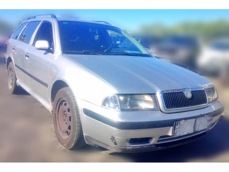 skoda octavia i combi (1u5) del año 2000
