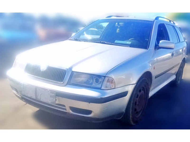 skoda octavia i combi (1u5) del año 2000
