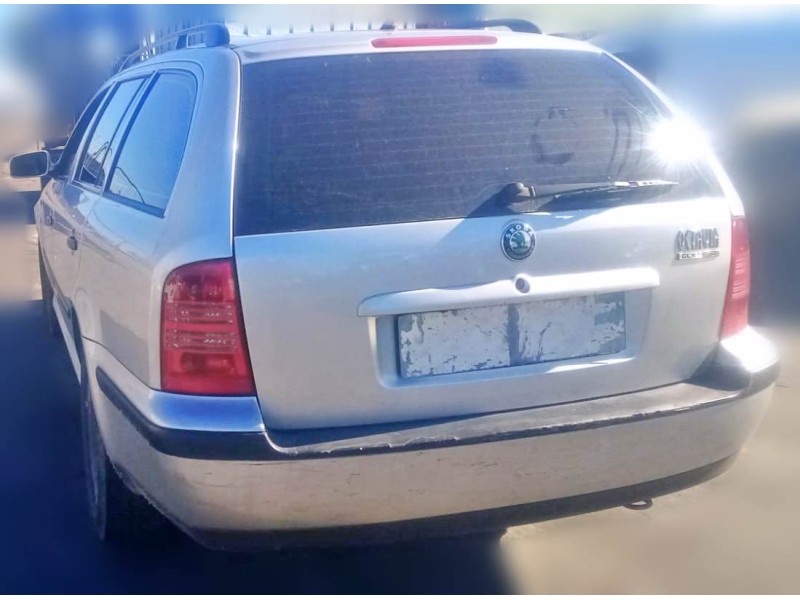 skoda octavia i combi (1u5) del año 2000