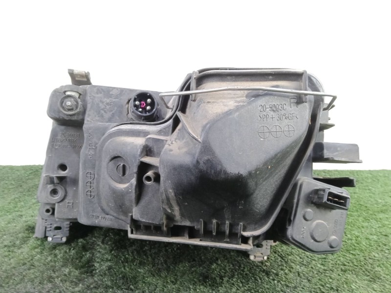 Recambio de faro derecho para audi a6 c4 (4a2) 2.5 tdi referencia OEM IAM   TYC