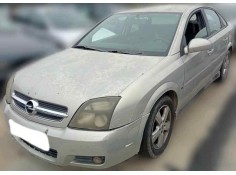 opel vectra c berlina del año 2004