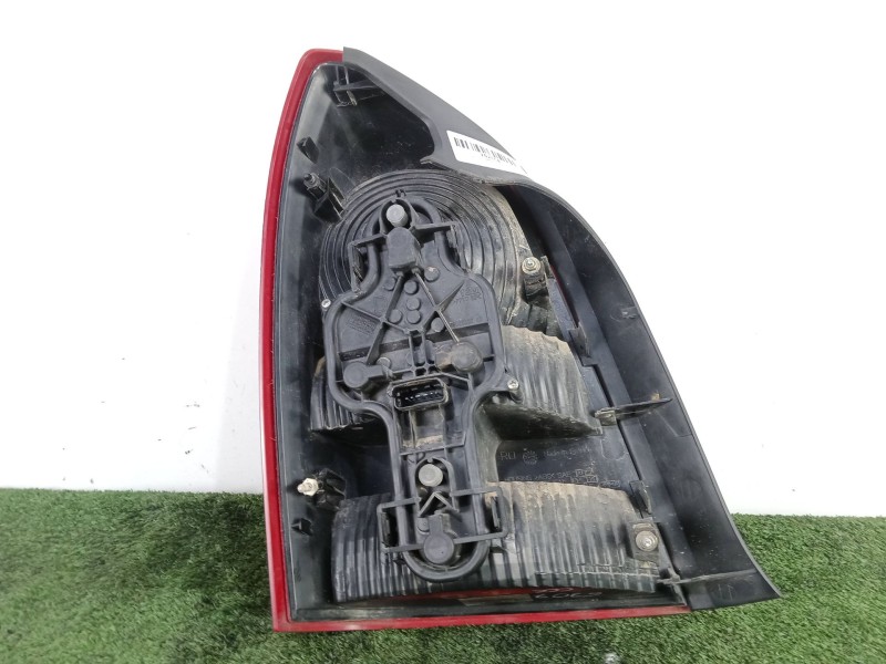 Recambio de piloto trasero derecho para nissan primera hatchback (p12) 1.6 referencia OEM IAM 89077081 - 26550AU30A 4.PUERTAS 