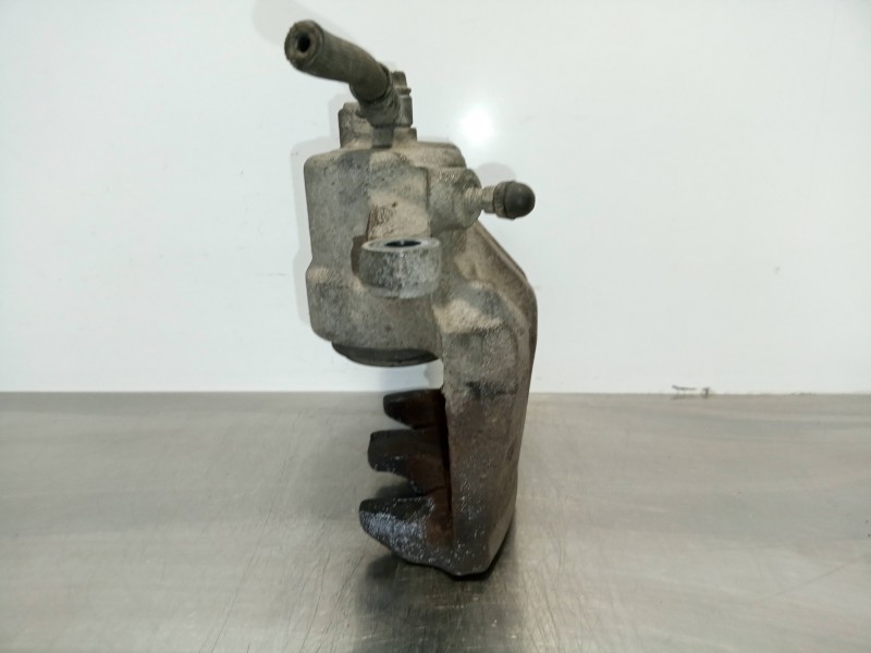 Recambio de pinza freno delantera derecha para nissan x-trail (t30) 2.2 dci diesel cat referencia OEM IAM 61T-4504 AKEBONO 61T -