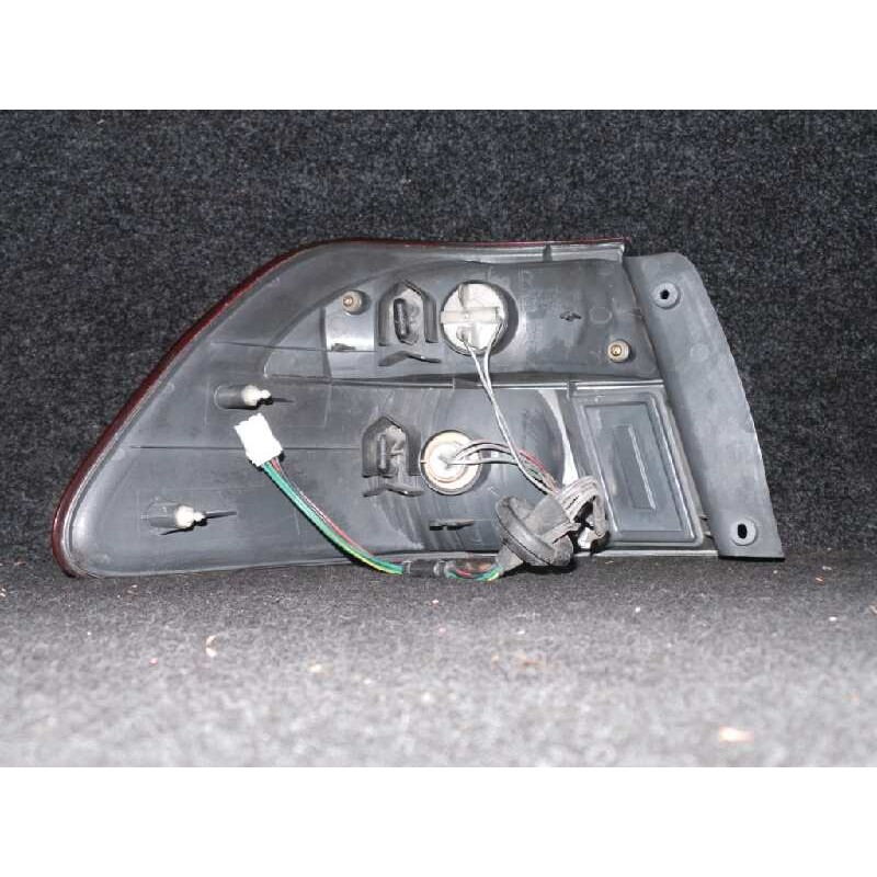 Recambio de piloto trasero derecho para mazda 626 berlina (gf) 2.0 turbodiesel referencia OEM IAM   EXTERIOR